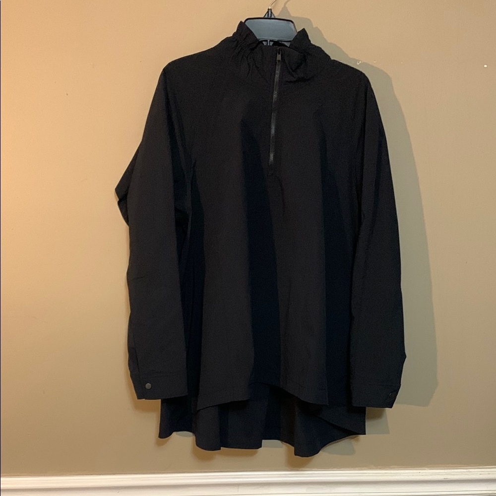 ATHLETA Women’s Haut Advantage Poplin Black Top Large Athletic Oversized Mature